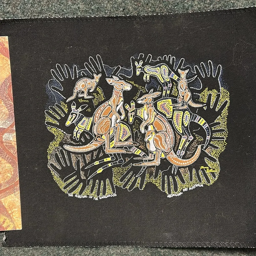 Uluru Aboriginal Art AUSTRALIA PRINT + Survival of the Kangaroos on Cotton Mat